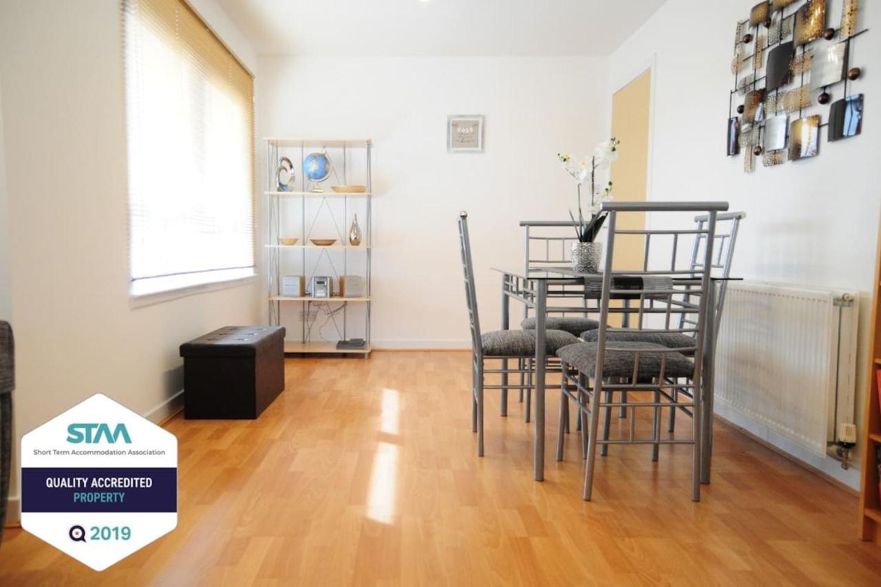 New Glasgow Family Home - Private Parking 外观 照片