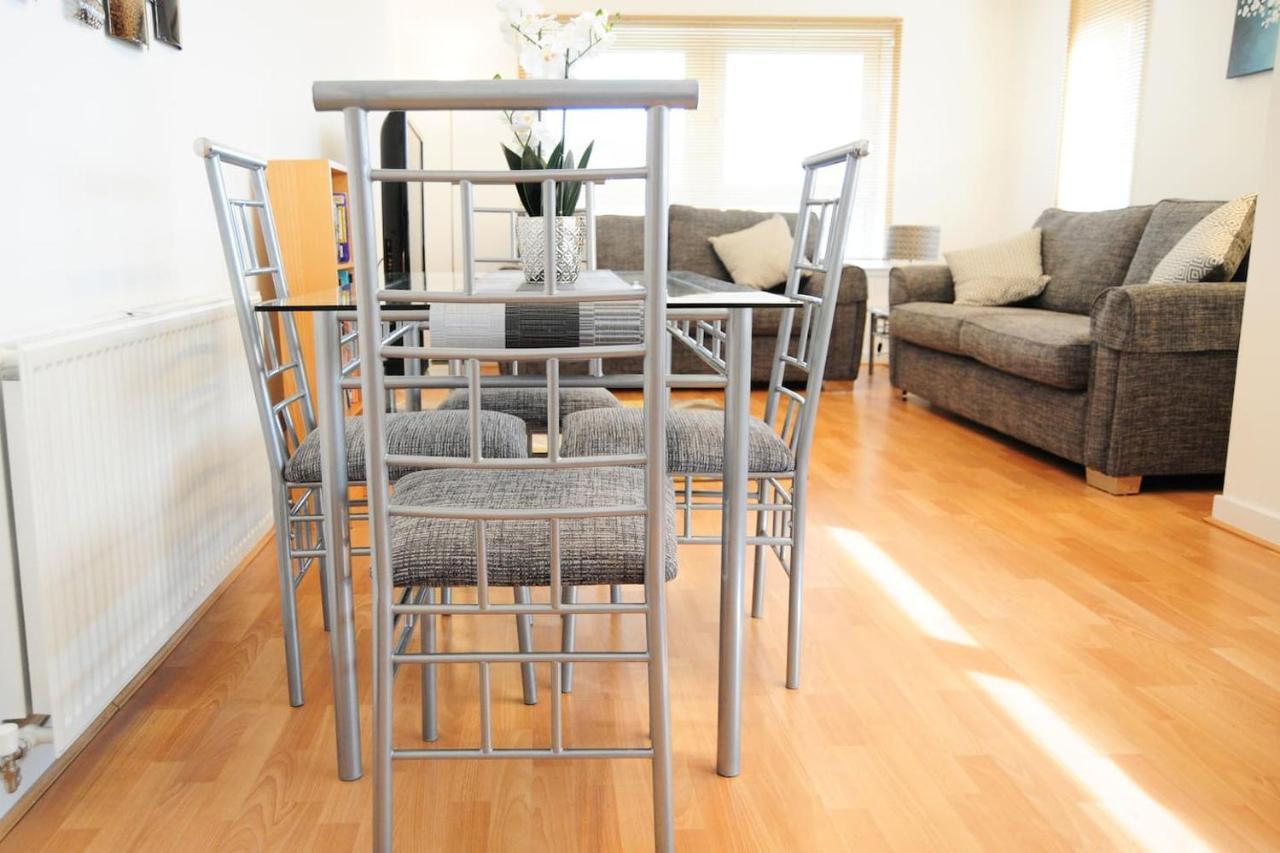 New Glasgow Family Home - Private Parking 外观 照片