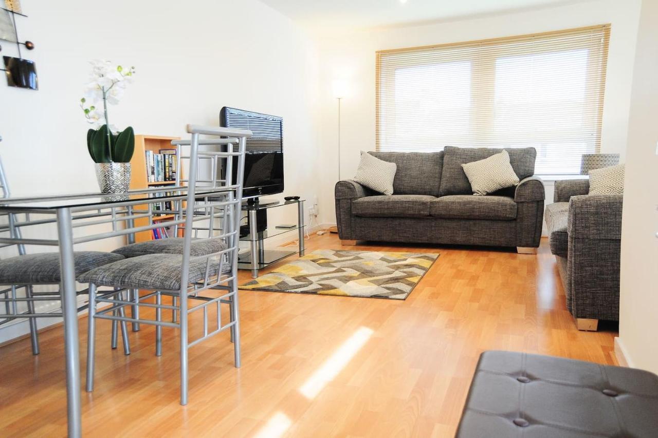 New Glasgow Family Home - Private Parking 外观 照片